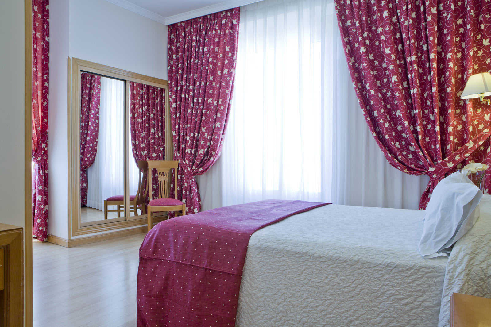 Hotel Europa Мадрид Экстерьер фото